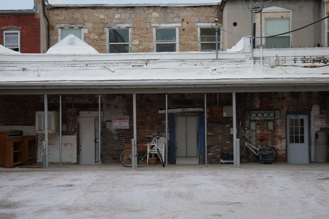 empty shop for rent
